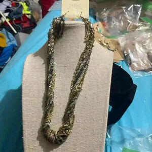 Davinci necklace and‎ earring new